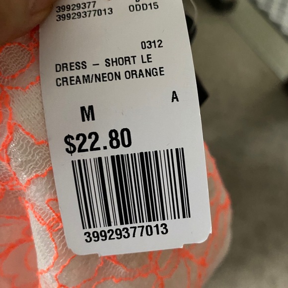 Forever 21 Floral Dress - Picture 6 of 6